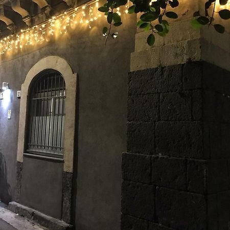 カターニアA Casa Di Soleアパートメント エクステリア 写真