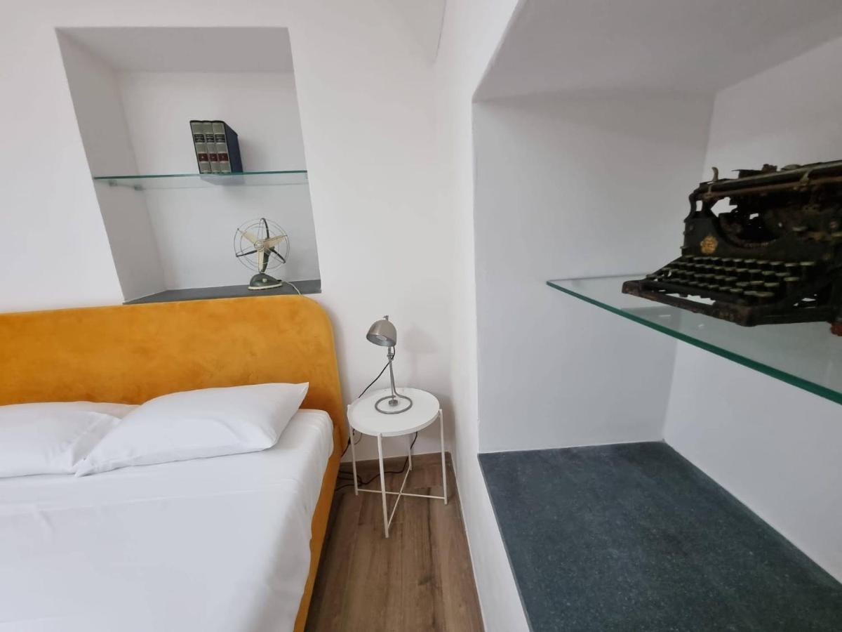 カターニアA Casa Di Soleアパートメント エクステリア 写真